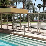 Torremolinos Beach Apartment 아파트 토레몰리노스
